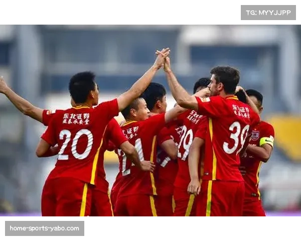 战术纪律性与人员位置灵活性 阵容轮换策略影响球队长期稳定性